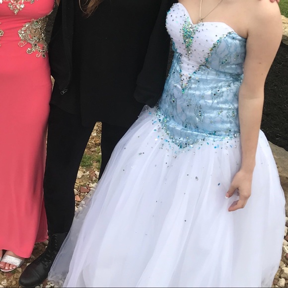 Prom Dress - Picture 1 of 4